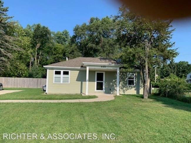 Building Photo - 3 br, 1 bath House - 320 BUSH