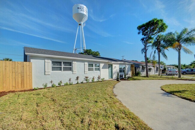 Building Photo - 5710 Driftwood St