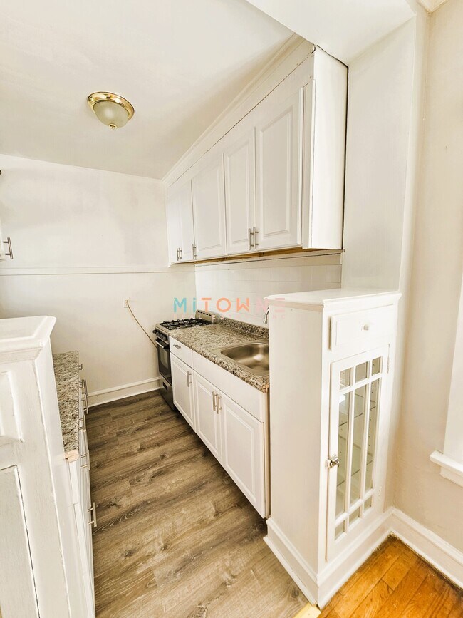Foto del edificio - 4700 N Hermitage Ave