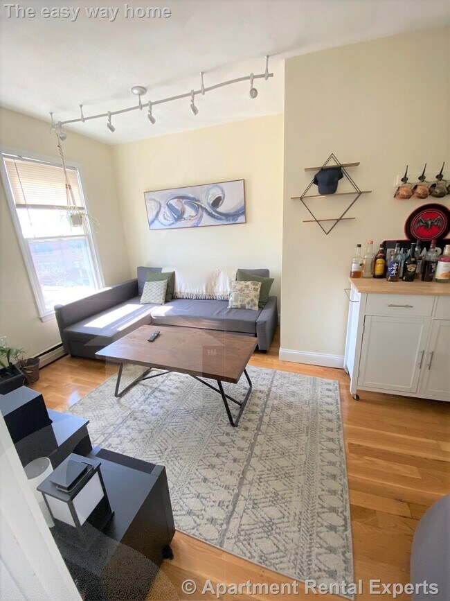 Foto del edificio - 359-361 Western Ave Unit #3