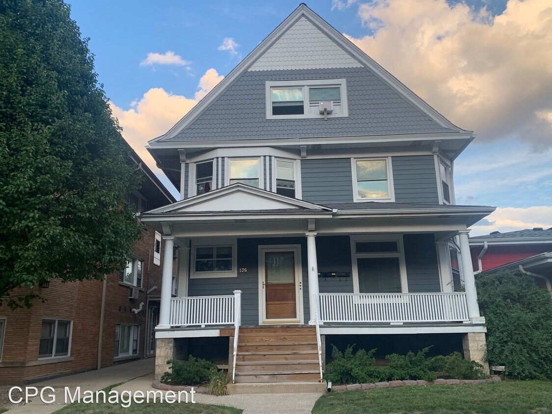 Primary Photo - 2 br, 2 bath House - 136 Elgin #1