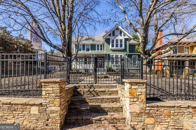 Foto del edificio - 692 Myrtle St NE