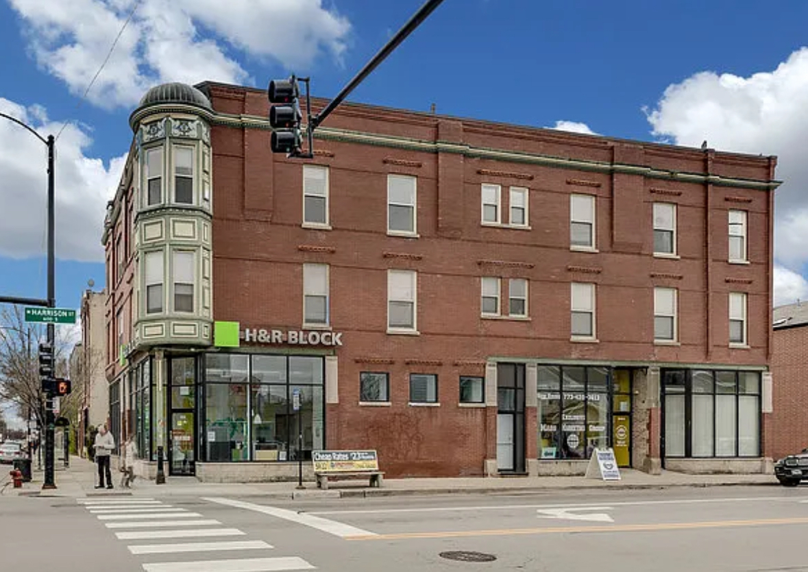 Foto principal - 602 S Western Ave