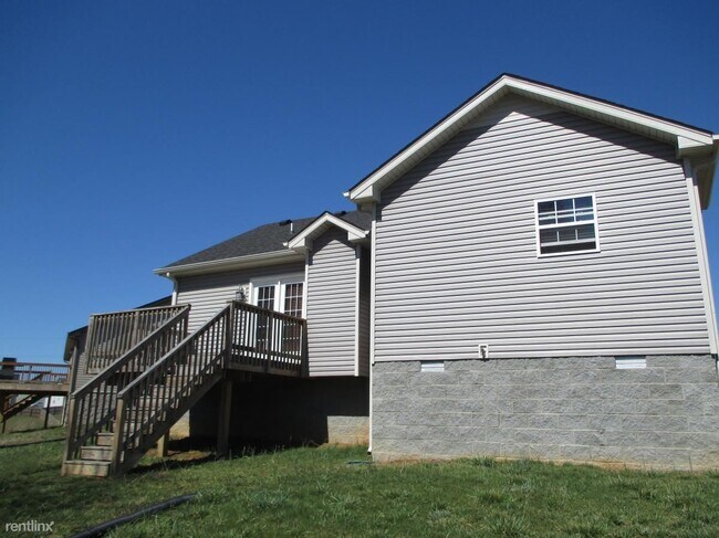 Foto del edificio - 3 br, 2 bath House - 566 Kicker Ct