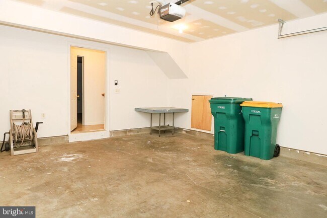 Building Photo - 6340 Galleon Drive