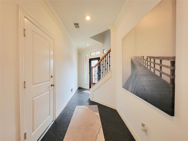 Foto del edificio - 1421 Bremond St