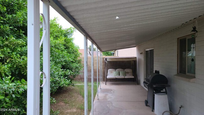 Foto del edificio - 6335 E Brown Rd