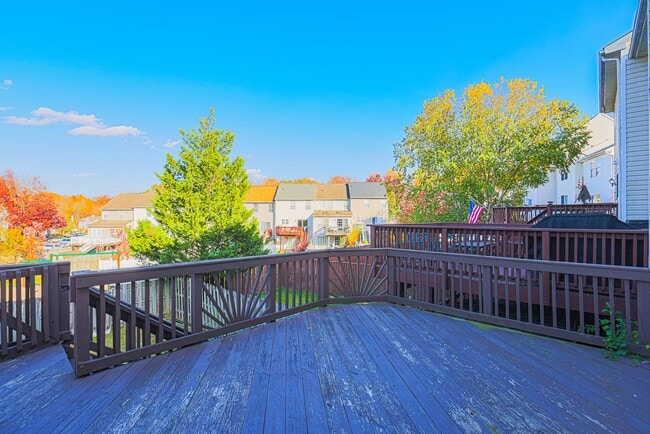 Building Photo - 1237 Splashing Brook Dr