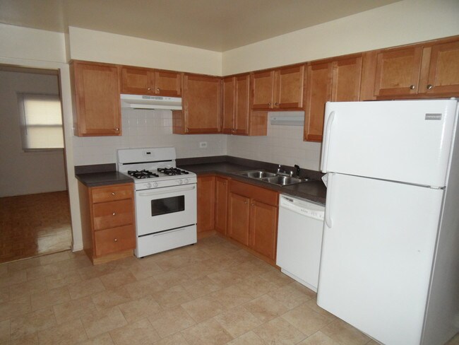 Foto del edificio - 4919 Enfield Ave