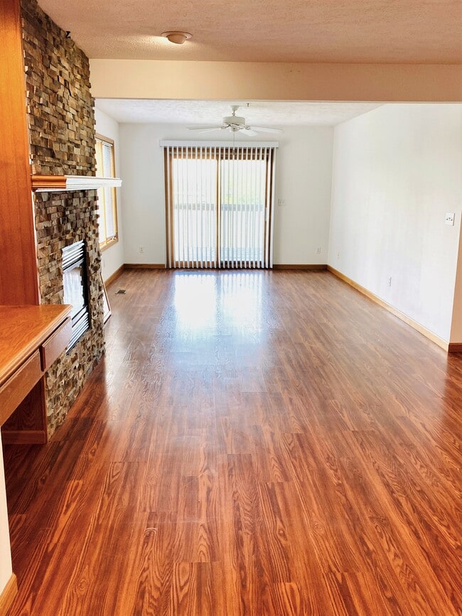 Windsor Lake Apartments Apartments Loves Park, IL