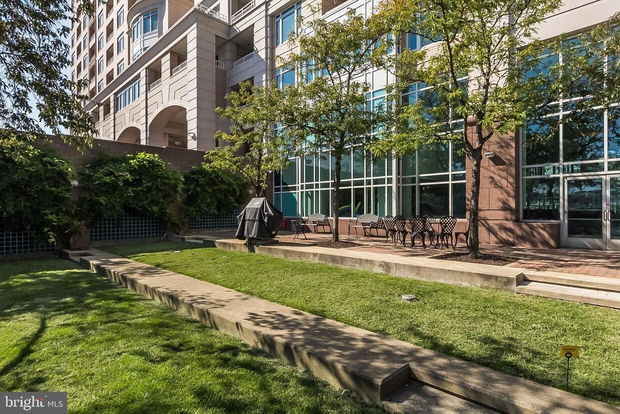 100 Harborview Dr Unit 707, Baltimore, MD 21230 Condo for Rent in