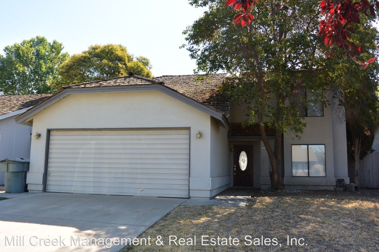 Building Photo - 1128 N Manzanita St