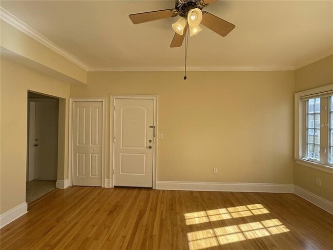 Building Photo - 2117 W Dekle Ave