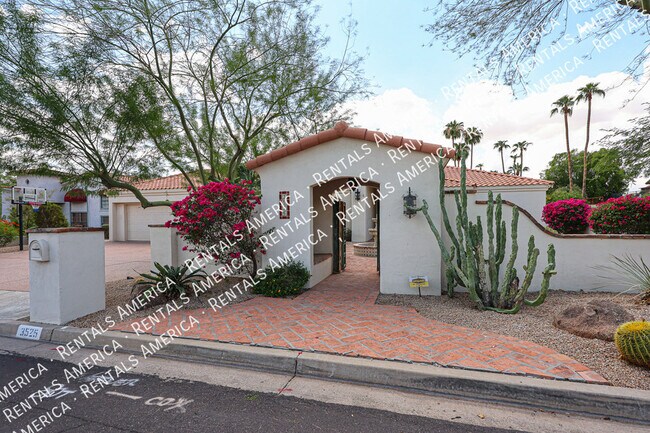 Foto del edificio - 3525 E Equestrian Trail