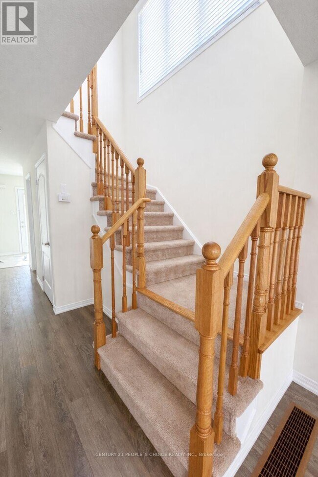 Building Photo - 7760 Redbud Ln