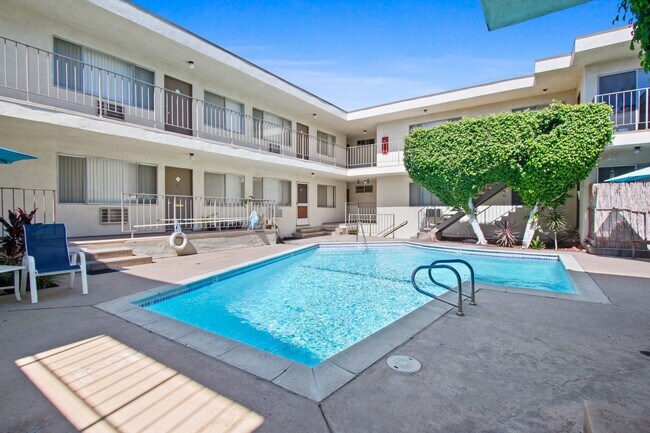 Foto del edificio - Oasis Apartments