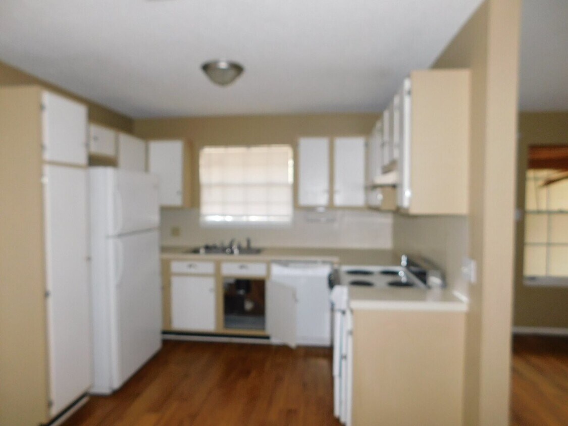 Foto del edificio - 8705 Piney Point Dr