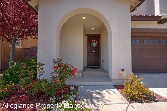 Foto del edificio - 3 br, 2.5 bath House - 1175 Dartmouth Cir