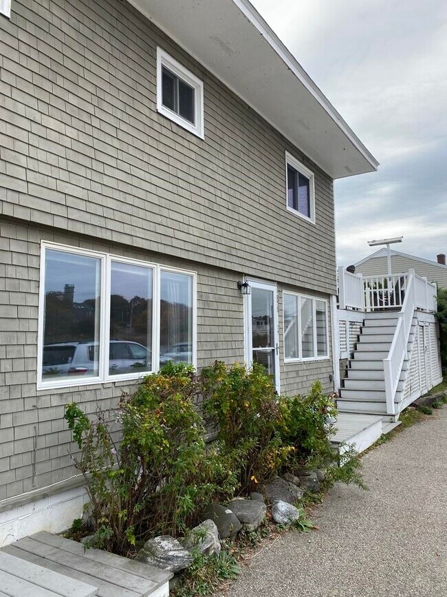 784 Ocean Blvd Unit 3, Rye, NH 03870 Condo for Rent in Rye, NH