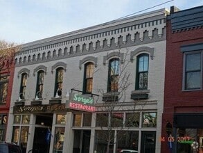 Building Photo - 68 W Market St