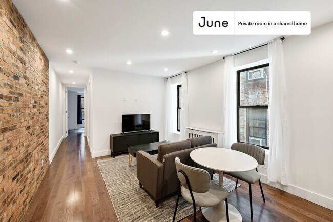 Foto del edificio - Room in Shared 4 bed/2 bath home