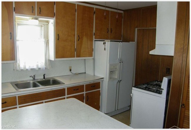 Building Photo - 3 br, 1 bath House - 1904 Kendrick St