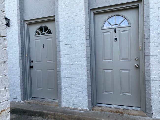 Foto del edificio - 8000 Sonnet Ave