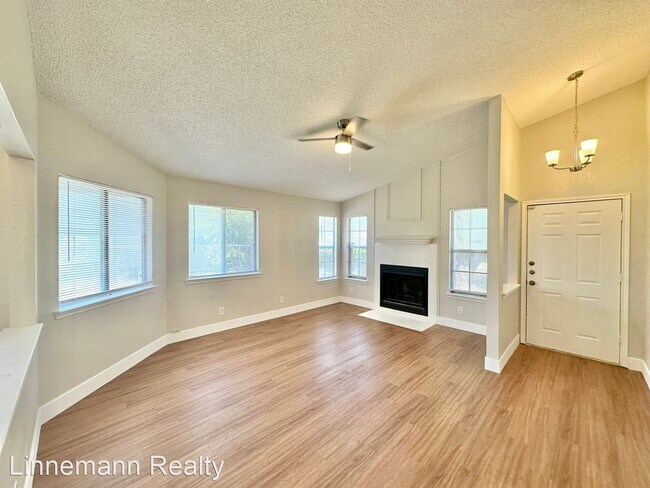 Building Photo - 3 br, 2 bath House - 1706 Mona Drive