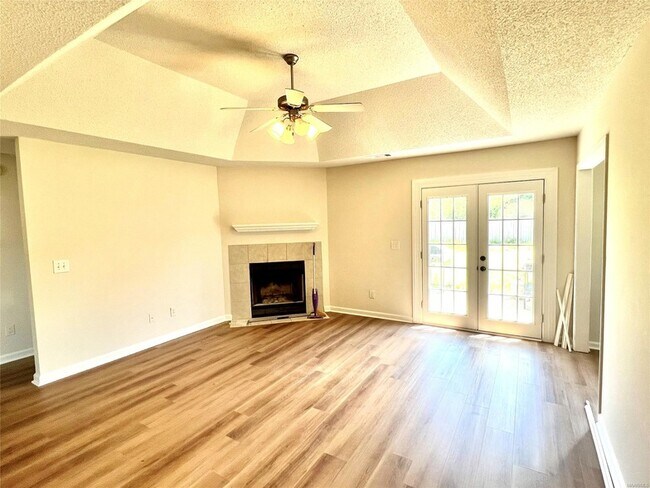 Foto del edificio - 270 Cotton Lakes Blvd