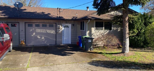 Photo - Clinton Dr Apartment