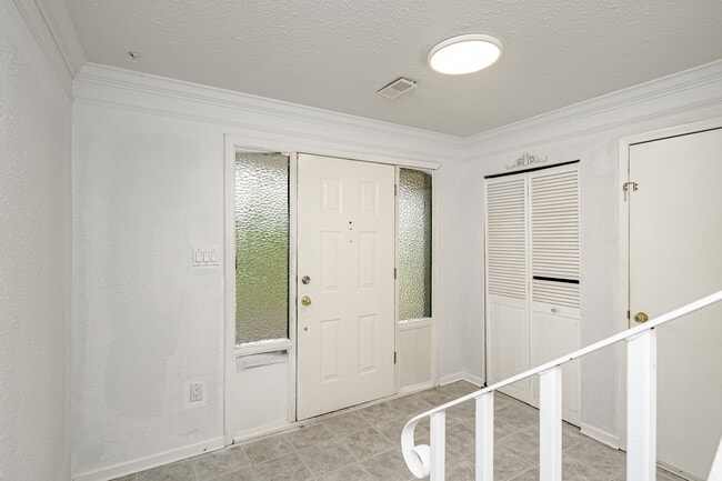 Photo du bâtiment - 15398-15328 28 Ave