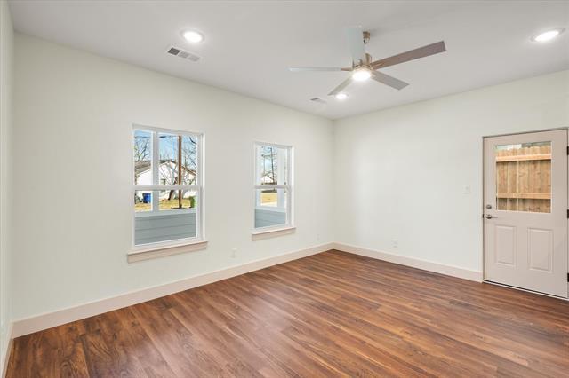 Foto del edificio - 504 E Kimball St