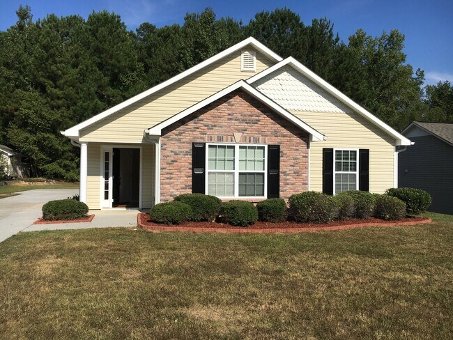 Foto del edificio - Beautiful 3 bedroom Home! (Updated Pictures Coming Soon)