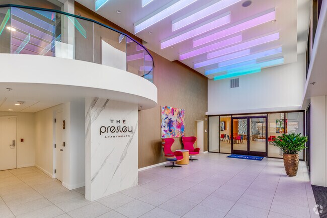 Casa club - The Presley Apartments