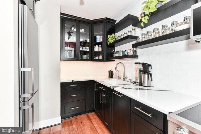 Foto del edificio - 1808 W Abingdon Dr