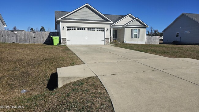 Building Photo - 314 Bubbling Brook Ln