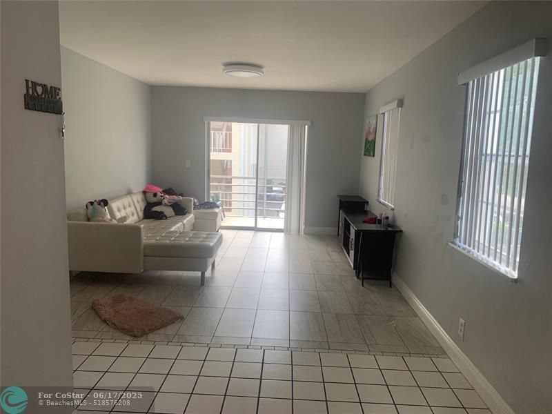 Primary Photo - 8901 NW 38th Dr