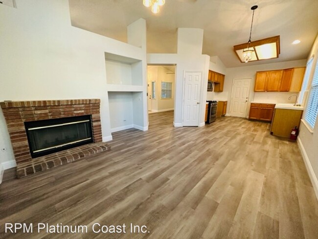 Foto del edificio - 3 br, 2 bath House - 2290 E Cole Ave
