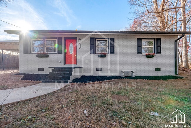 Building Photo - 1576 Dogwood