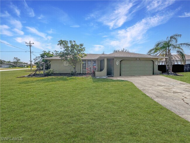Foto del edificio - 3705 SW 7th Pl