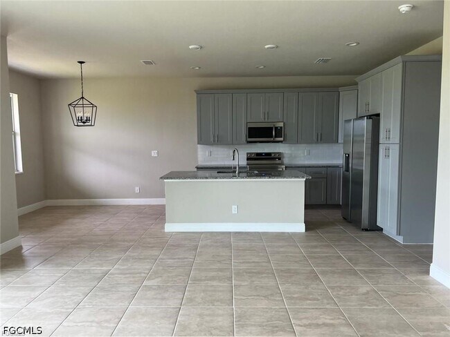 Building Photo - 121 Bethlehem Ln