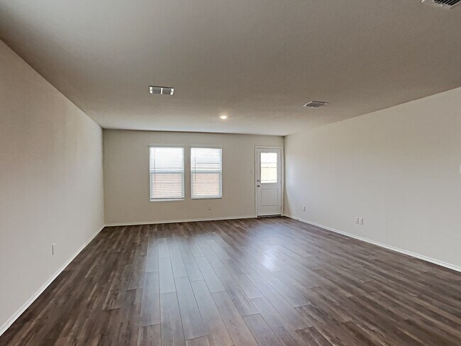 Building Photo - 3951 Paragon Trl