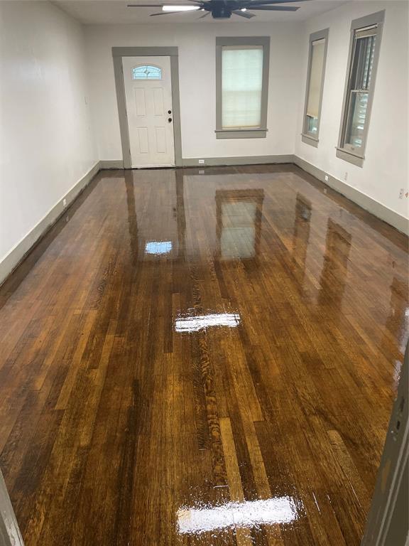 Foto principal - 302 10th St N