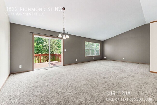 Foto del edificio - 3822 Richmond St NW