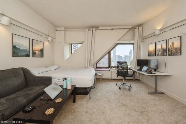 Foto del edificio - 175 E Delaware Pl