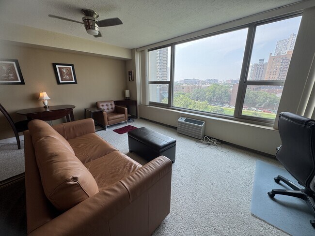 Photo - 3600 N Lake Shore Dr (Chicago, IL) Townhome