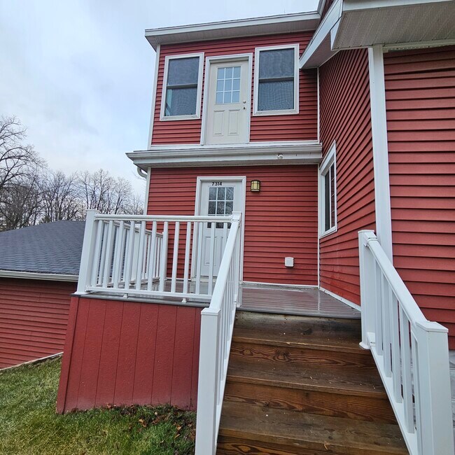 Foto del edificio - 7314 Big Bend Rd