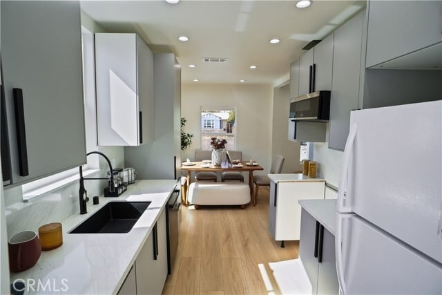 Foto del edificio - 1636 N Buena Vista St