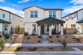 Building Photo - 663 Juniper Hill Dr