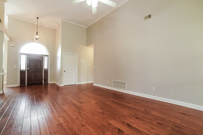 Foto del edificio - 2932 Keeley Cove